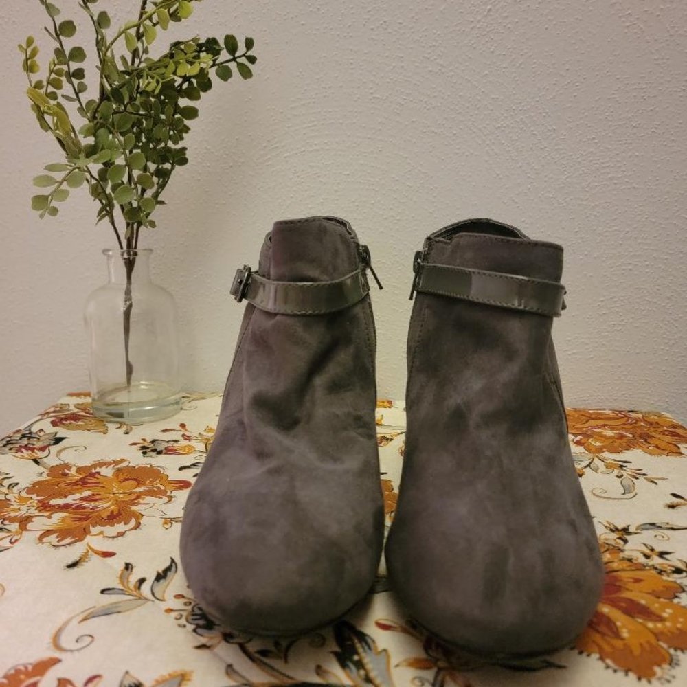 Karen Scott Gray Bootie